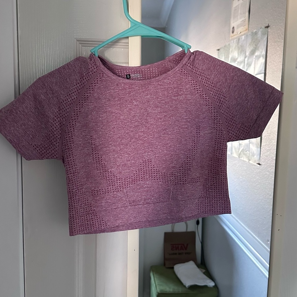 Pink / Wine Activewear top
